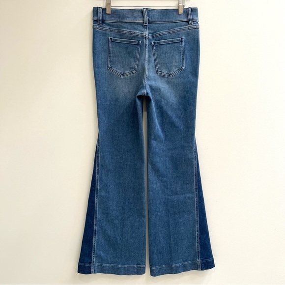 SPANX Flare Jeans Mixed Wash High Waisted Pull One Stretch Size Medium - Picture 5 of 14